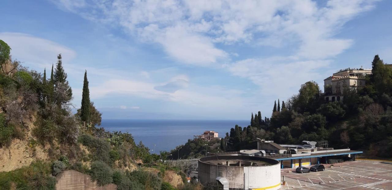 Il Piccolo Diavolo Apartment Taormina Bagian luar foto